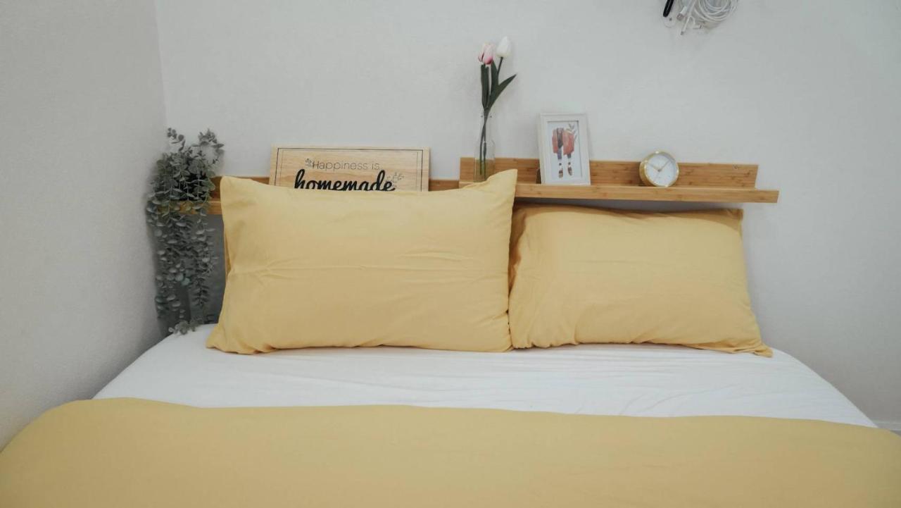 Bloomin' Moon Hostel & Cafe, Chiang Mai Old Town Eksteriør bilde